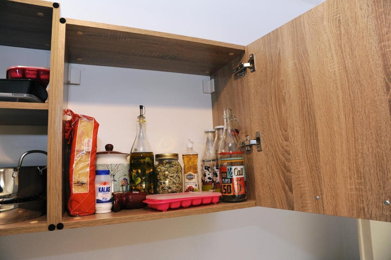 Freatida Apartment Piraeus Buitenkant foto