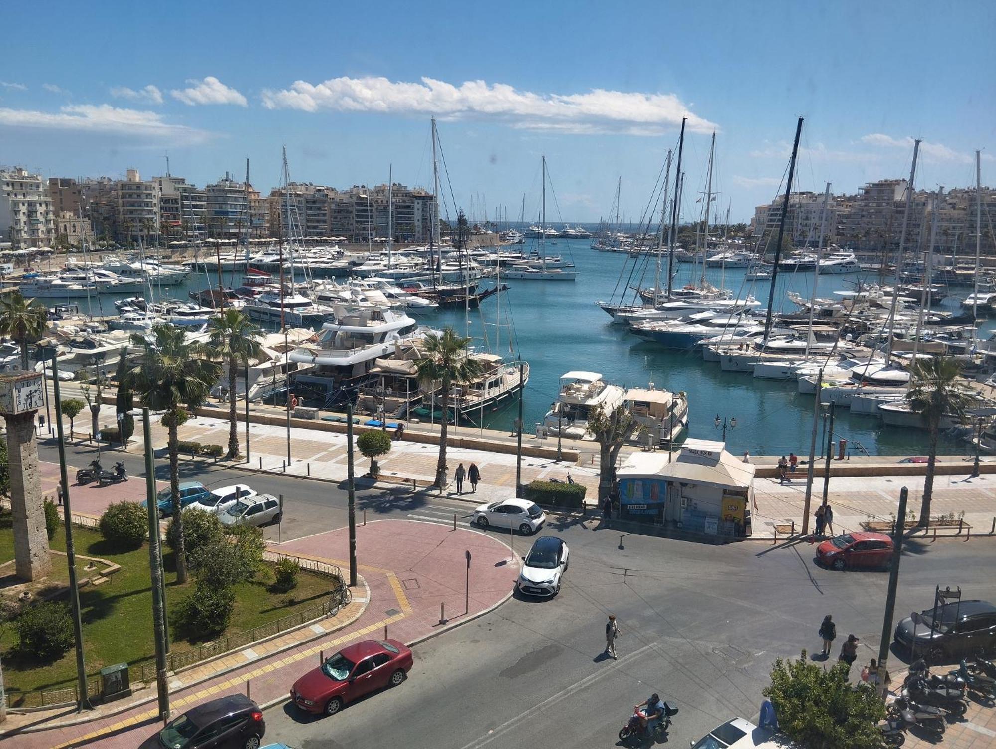 Freatida Apartment Piraeus Buitenkant foto